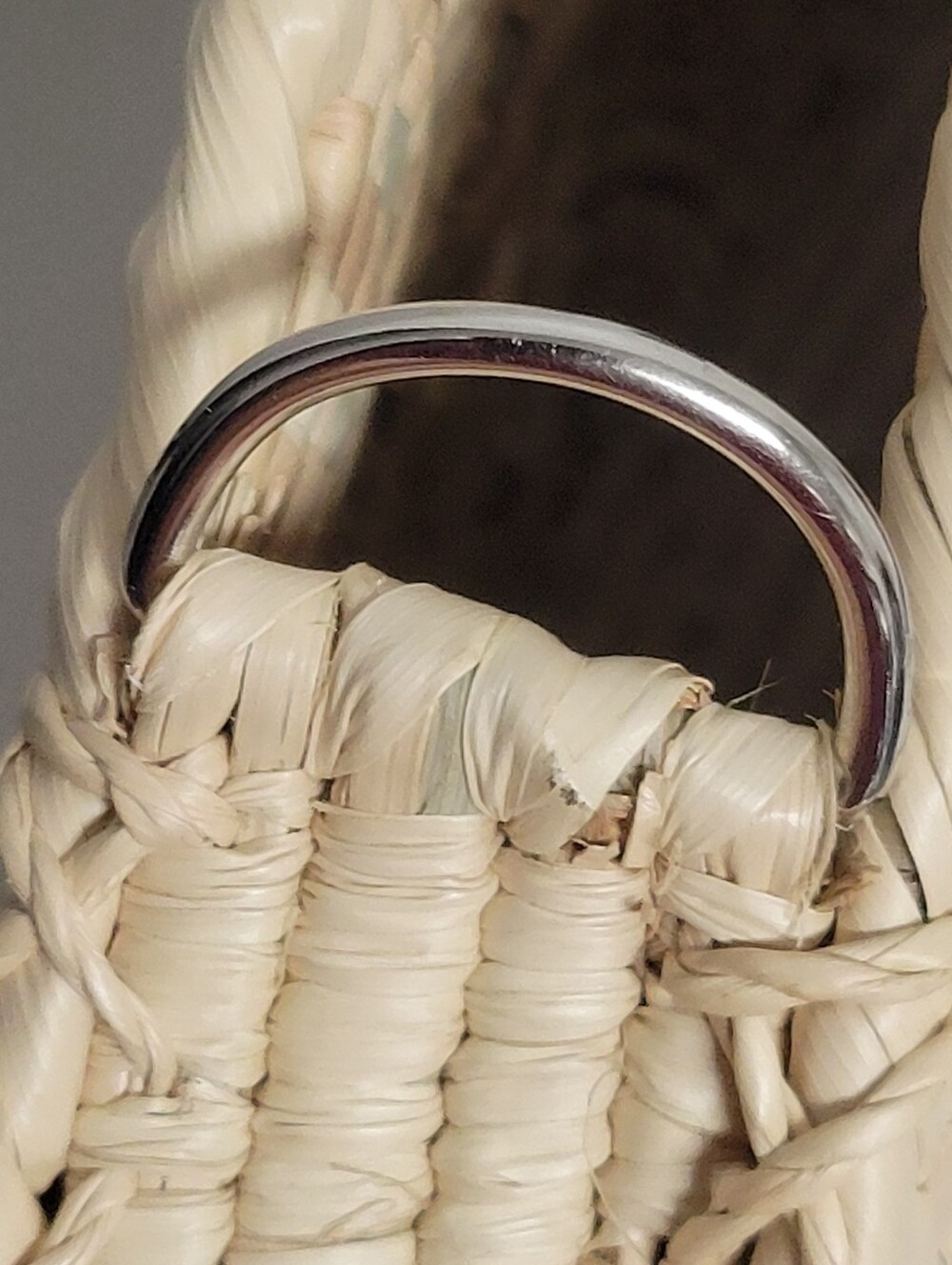 Alma Woven Half-Moon Straw Clutch - Natural. - Picture 10 of 15